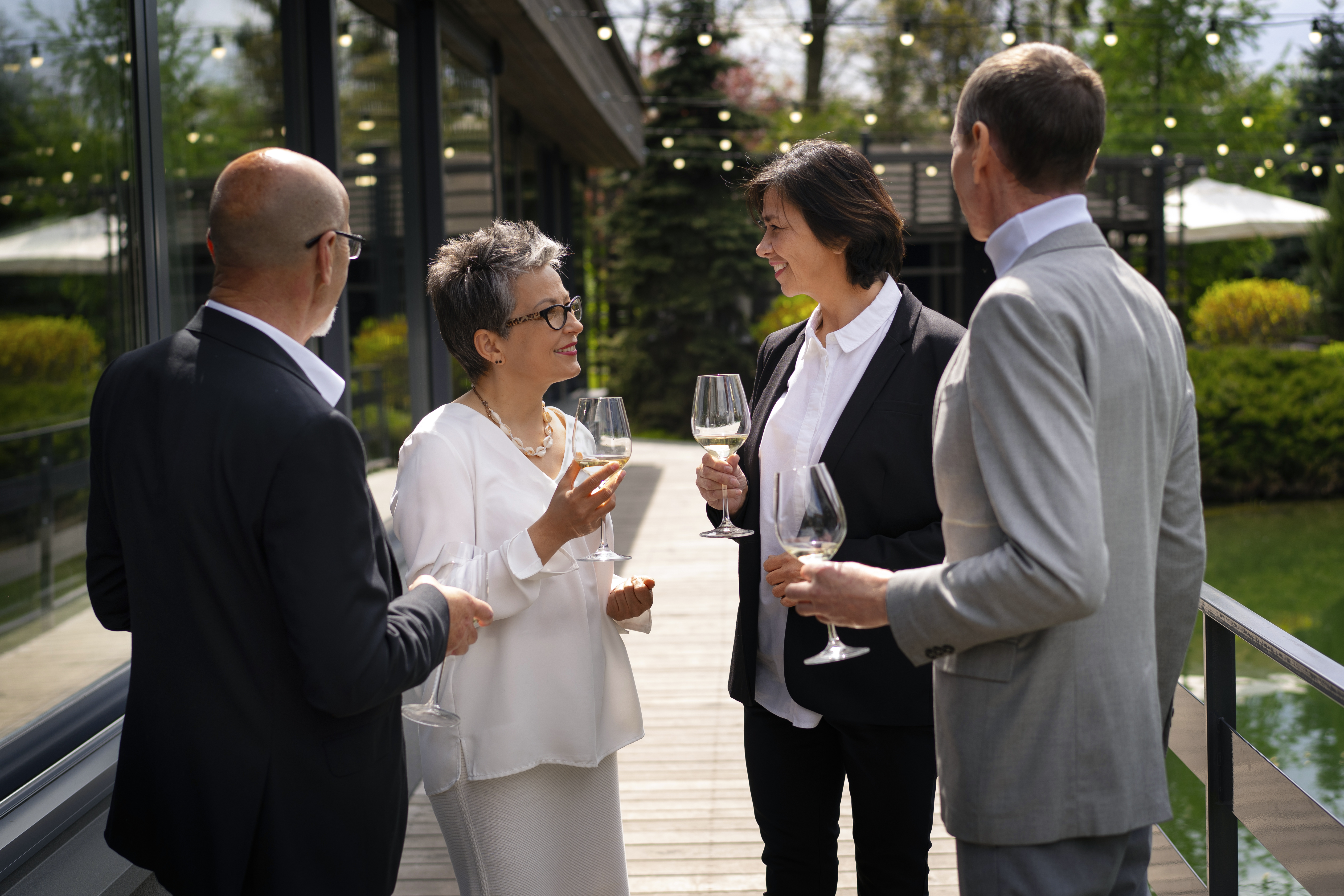 senior-couples-together-luxurious-restaurant